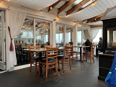 Washington Avenue Grill